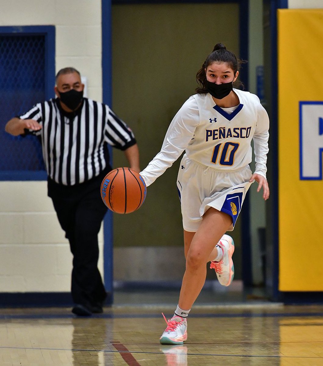 bigtimehoops's tweet photo. Maricela MacAuley, a 5’9” senior wing/forward from Penasco HS has signed up for the Showcase. Maricela is averaging 9.2 ppg and 9.0 rpg. She was an All-State selection in 2021. Welcome to the Showcase! #NMproduct #Panthers https://t.co/emHzzZvmbc