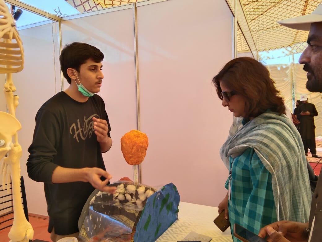Alimura62379070's tweet photo. Mr Rohan Khatwani Student of grade 10th from South City High School Mithi @ #sindhsciencefestival 
Karachi https://t.co/2tT99LYIyv