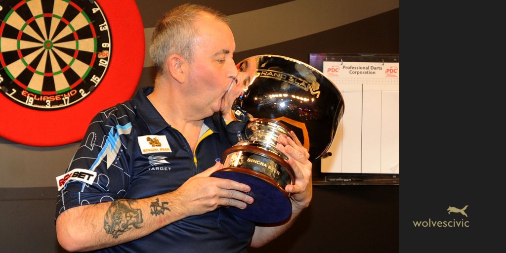 ❤️ Happy Valentine's Day! Did you meet your significant other at the Wulfrun or Civic Halls? Phil 'The Power' Taylor certainly found his special something here. ❤️ #yourwolvescivic