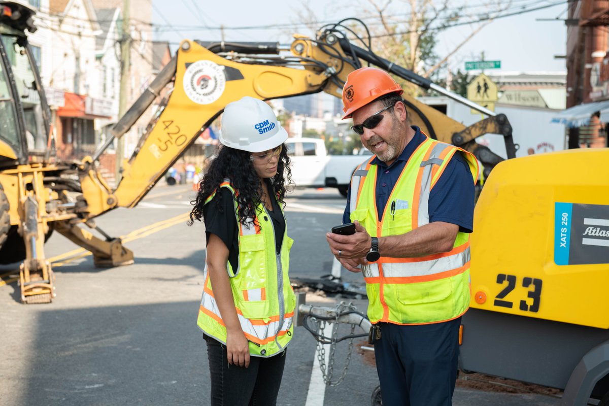 CDMSmith's tweet photo. Congrats to the @CityofNewarkNJ for completing almost 24,000 lead service line replacements in under 3 years! 
Learn more about this impressive program: 
https://t.co/w0orFI38vu https://t.co/85SpmmJsN9