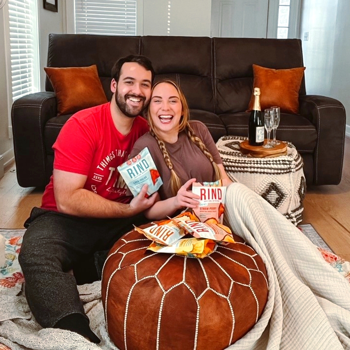 RindSnacks's tweet photo. Happy Valentine's Day to all our perfect pears!πππ
.
.
.
#valentinesday #couplegoals #valentines #perfectpears #berrycute #love #RINDSnacks #keepitreal #driedfruit https://t.co/p125JHztOS
