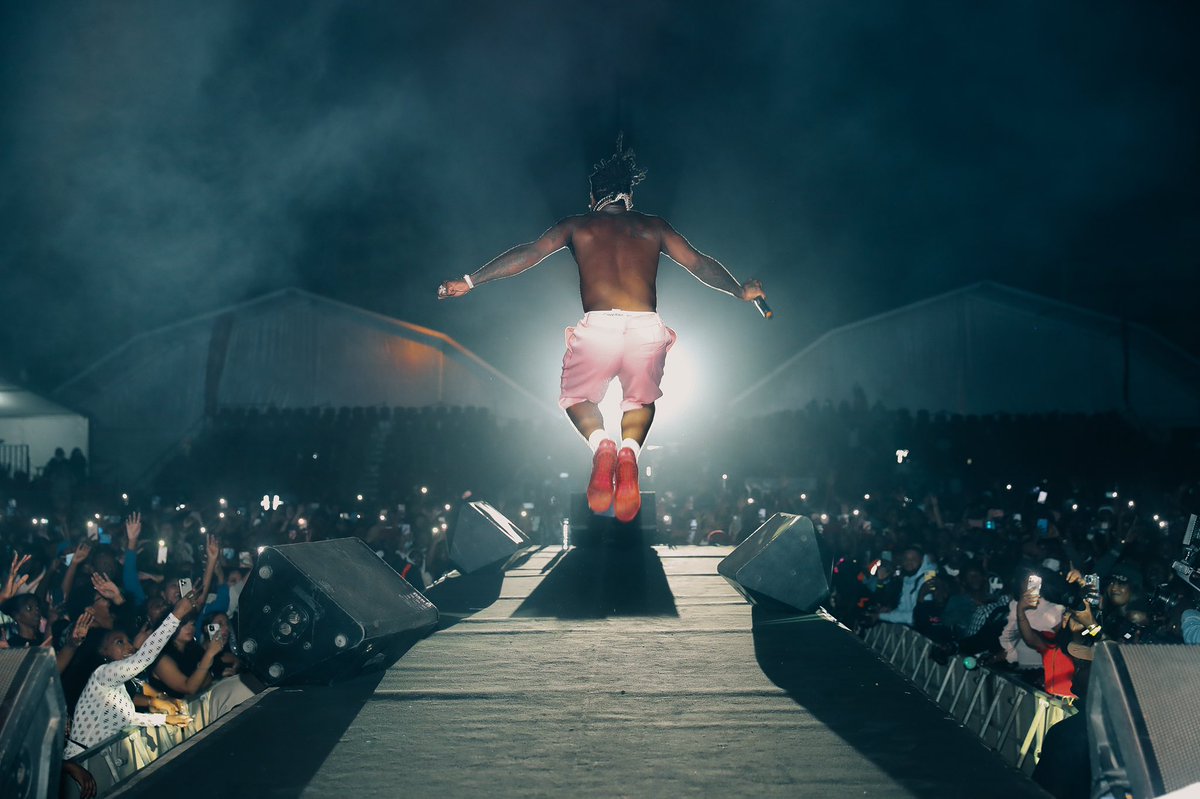 burnaboy's tweet photo. Jërëjëf SENEGAL!! 🖤🇸🇳🖤 https://t.co/t9JX857QpP