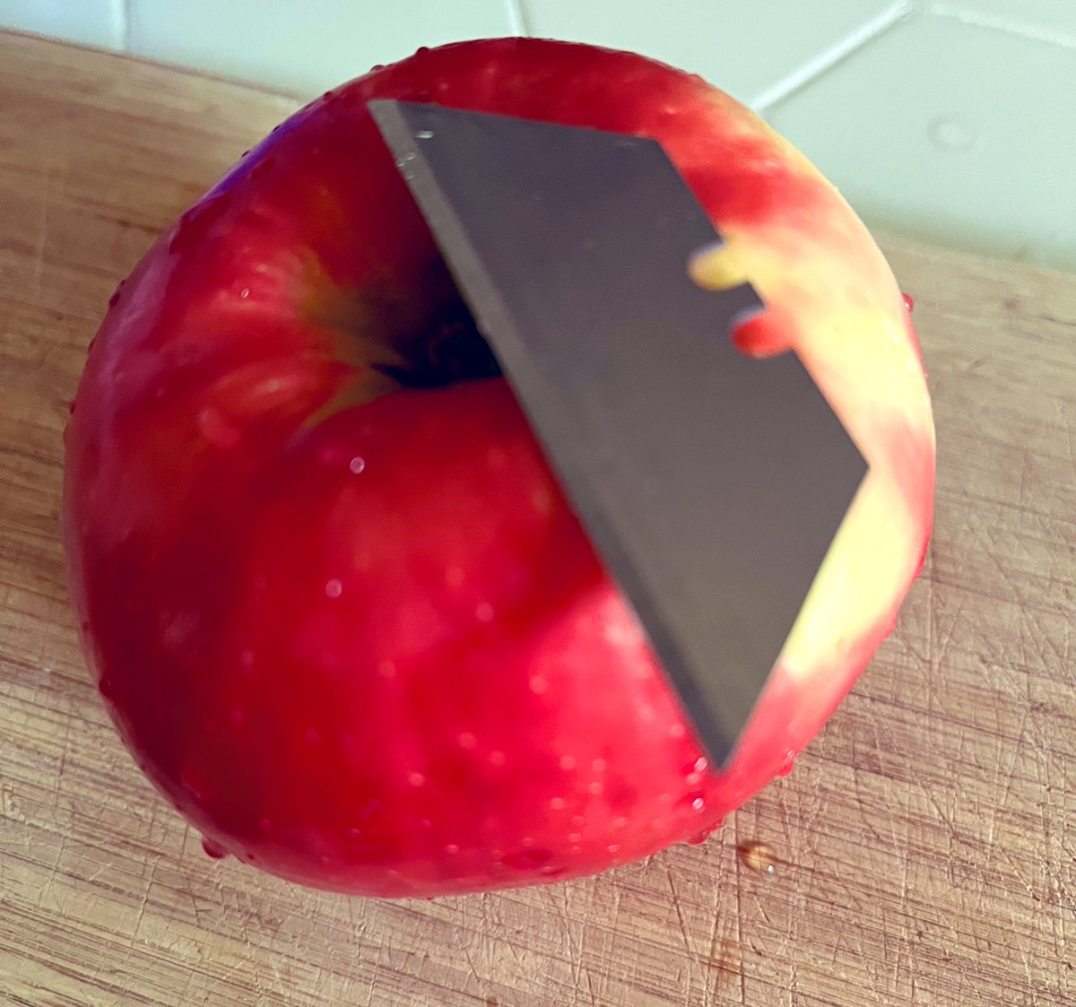 Giving my daughter a prank apple for lunch today 😂