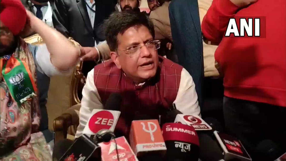 ANI's tweet photo. BJP will work to free Punjab from the trap of drugs & terror. Industries will be made world-class if BJP is voted to power. AAP made false promises to public during Covid crisis. Wherever Rahul Gandhi visits, he ends up helping BJP: Union Minister Piyush Goyal in Batala, Punjab https://t.co/hEZyxzipRK