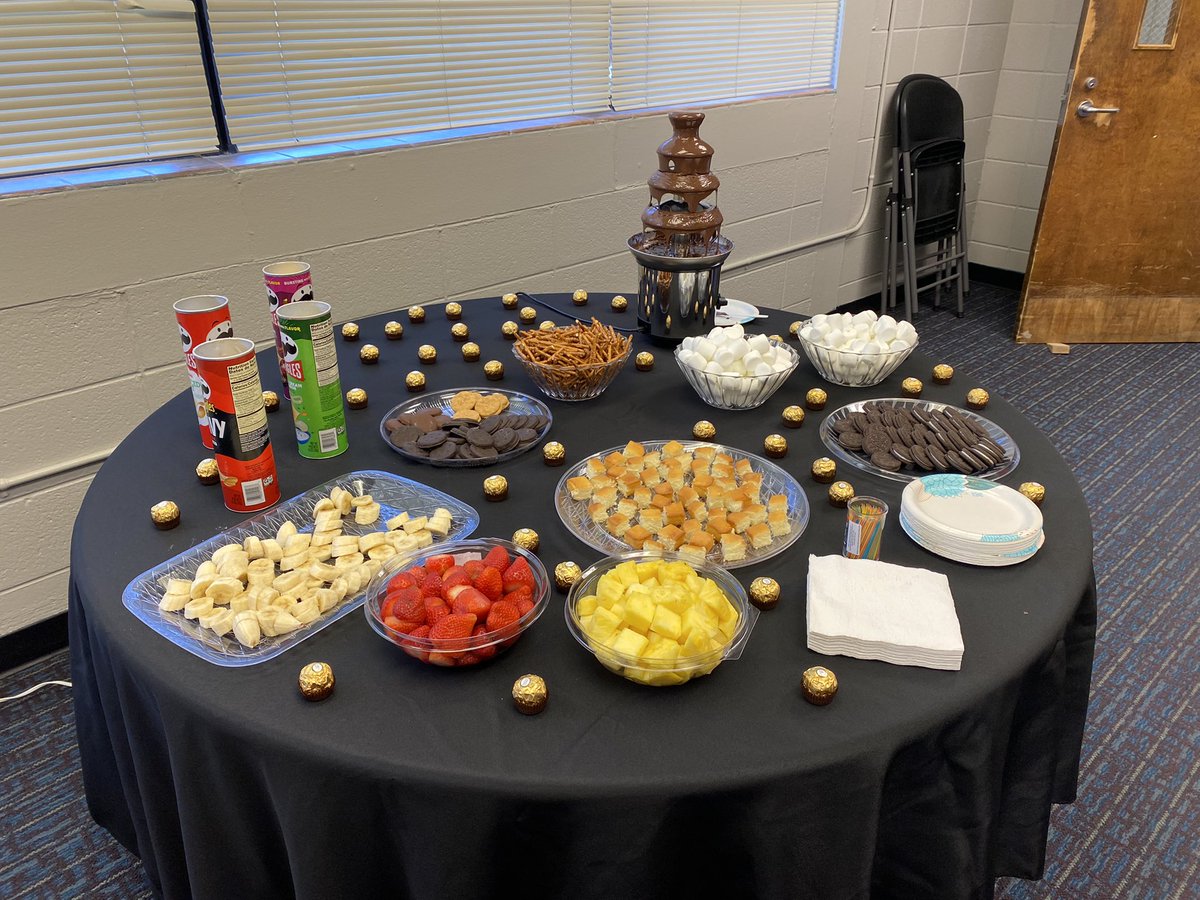 cobb_early's tweet photo. Happy Valentine’s Day SCELC. https://t.co/A7oK1KNBHt