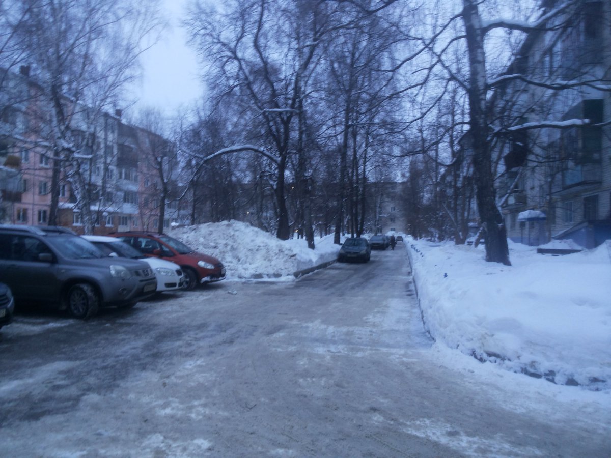 То,что скрыто за кадром..

#УМ2Ц #Тольятти жители благодарят:
🚜 #Автодорижиниринг за Дублер по ул.Баныкина

🚜 за тротуары общего польз. #МБУЗЕЛЕНСТРОЙ

✔Жителям и ответственным Автомобилистам🚘 спасибо за понимание и содействие!
❄Очистка двор.территор.микрорайона продолжается