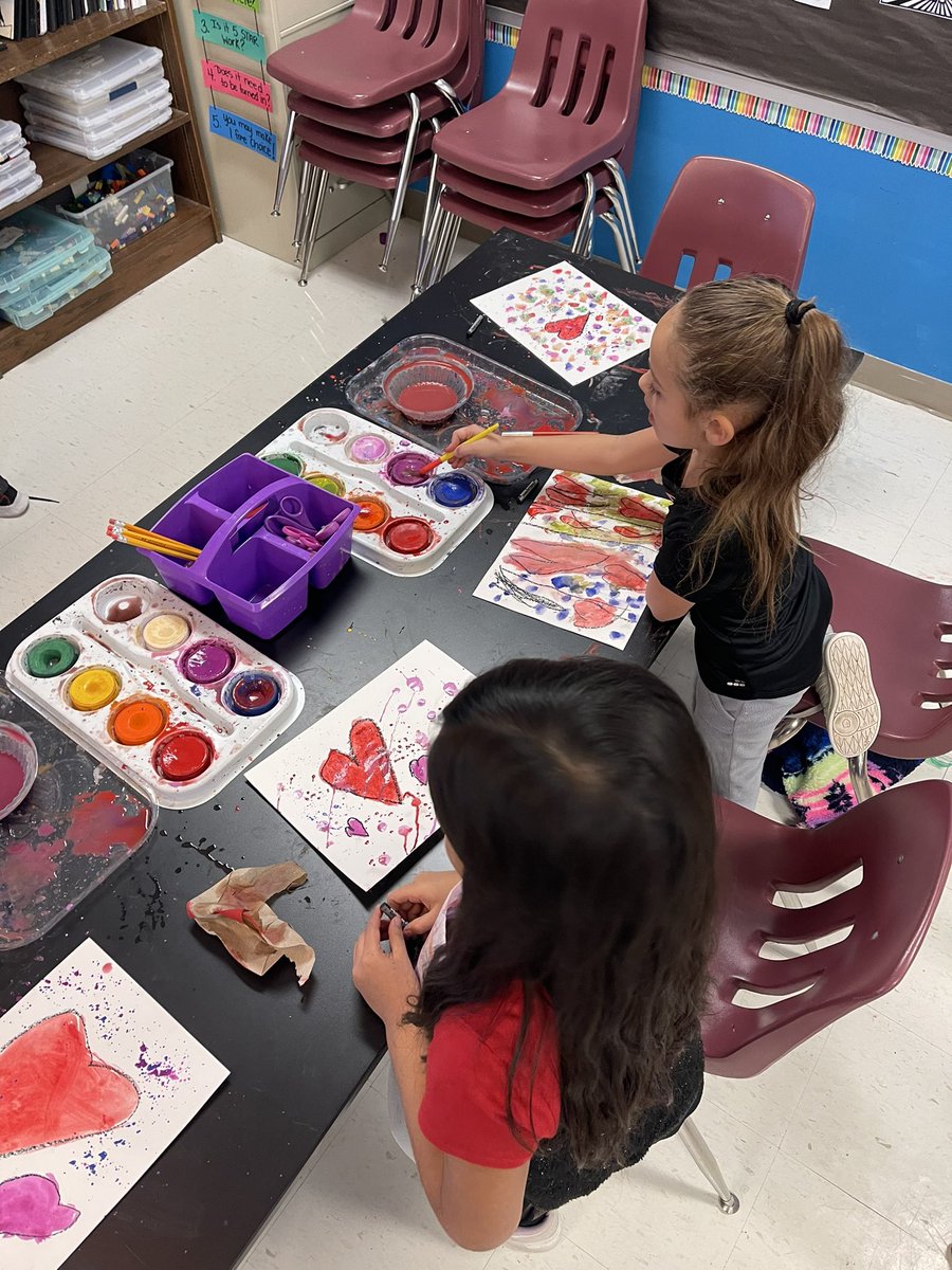 2nd grade embraced their inner <a href="/jimdine_art/">Jim Dine</a>  to create their pop art hearts!!! <a href="/Curriculum_GISD/">Granbury ISD Curriculum Department</a> <a href="/mambrinosteam/">STEAM Academy at Mambrino</a> <a href="/granburyisd/">Granbury ISD</a> #10houses1family