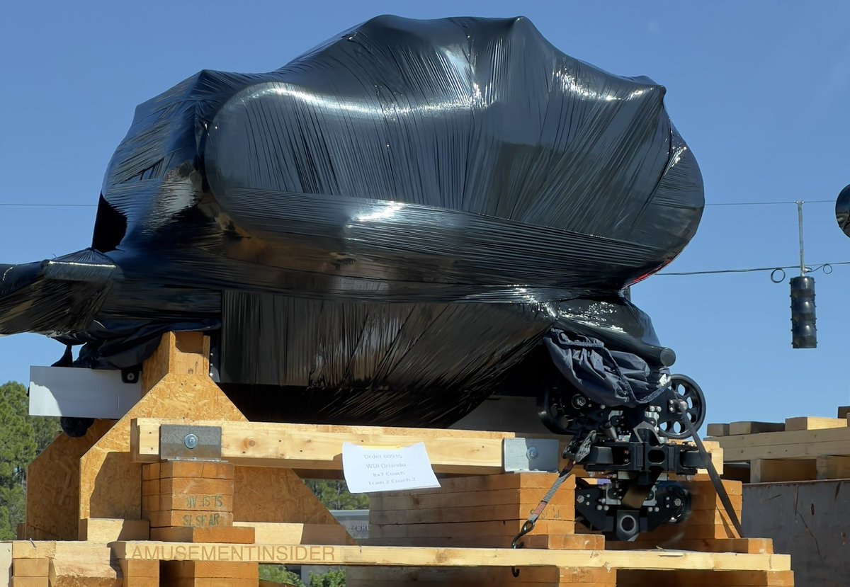 AmusementInside's tweet image. Tron roller coaster vehicles en route to Magic Kingdom from Champions Gate. #wdw #disney #disneyworld