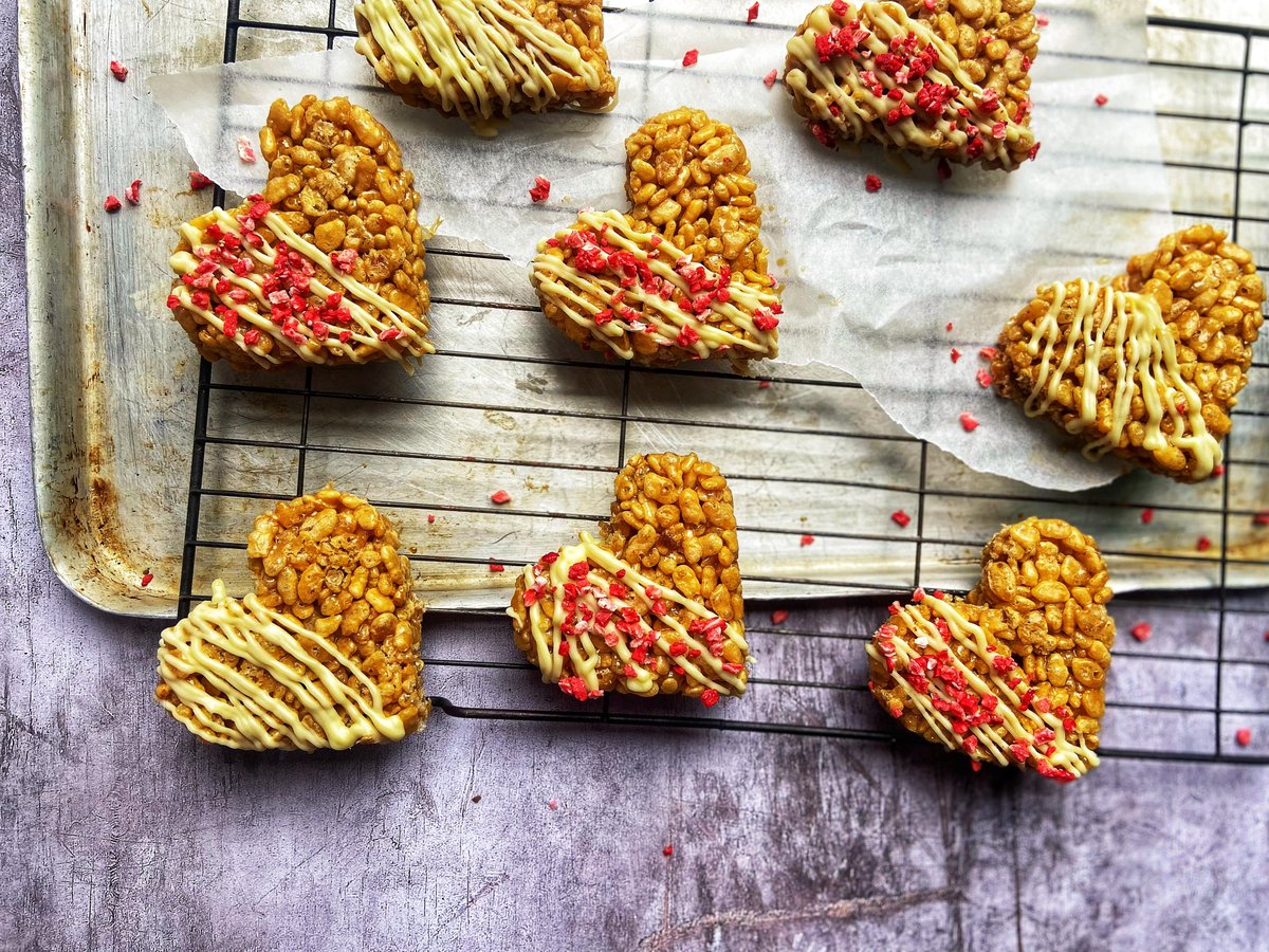 Happy Valentine's Day everyone! We are wishing you a day as sweet as these Caramel Crispy Hearts 💘 Remember, today is for everyone that holds a special place in your life whether it's your lover, best friend, family or your pet. See the recipe: spr.ly/6017KrVfN