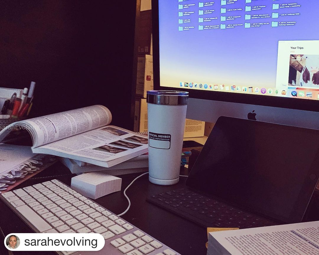 PennFoster's tweet photo. #StudySelfie from Vet Assistant student @sarahevolving!
・・・
Preparing for externship 2 and the final step before having those letters behind my name! #pennfosterstudentambassador #scrublife #studygram #vetassistant https://t.co/Pg7CNMcq0I