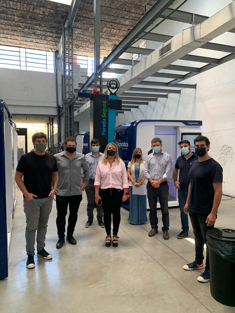 Tuvimos el agrado de recibir en nuestra planta al equipo de <a href="/MuniRosario/">Municipalidad de Rosario</a>, y concejales
<a href="/RogeBiazzi/">Roge Biazzi</a> <a href="/germangiro/">Germán Giró</a> @meugeniaschmuck y <a href="/fabriziofiatti/">Fabrizio Fiatti</a> Gracias por la visita! 
Su apoyo nos motiva a seguir y trabajando en busca de una vida mejor para todos 💪🏻 #ExperienciaDiagnostica