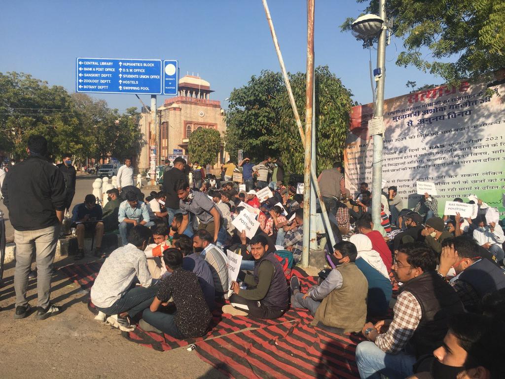 Yogeshkrjat's tweet photo. @Rakshita_grim_ #RAS_स्थगित_करो
गहरी नींद से जागो
और युवाओं की सुनो । https://t.co/bF8jHee0f9