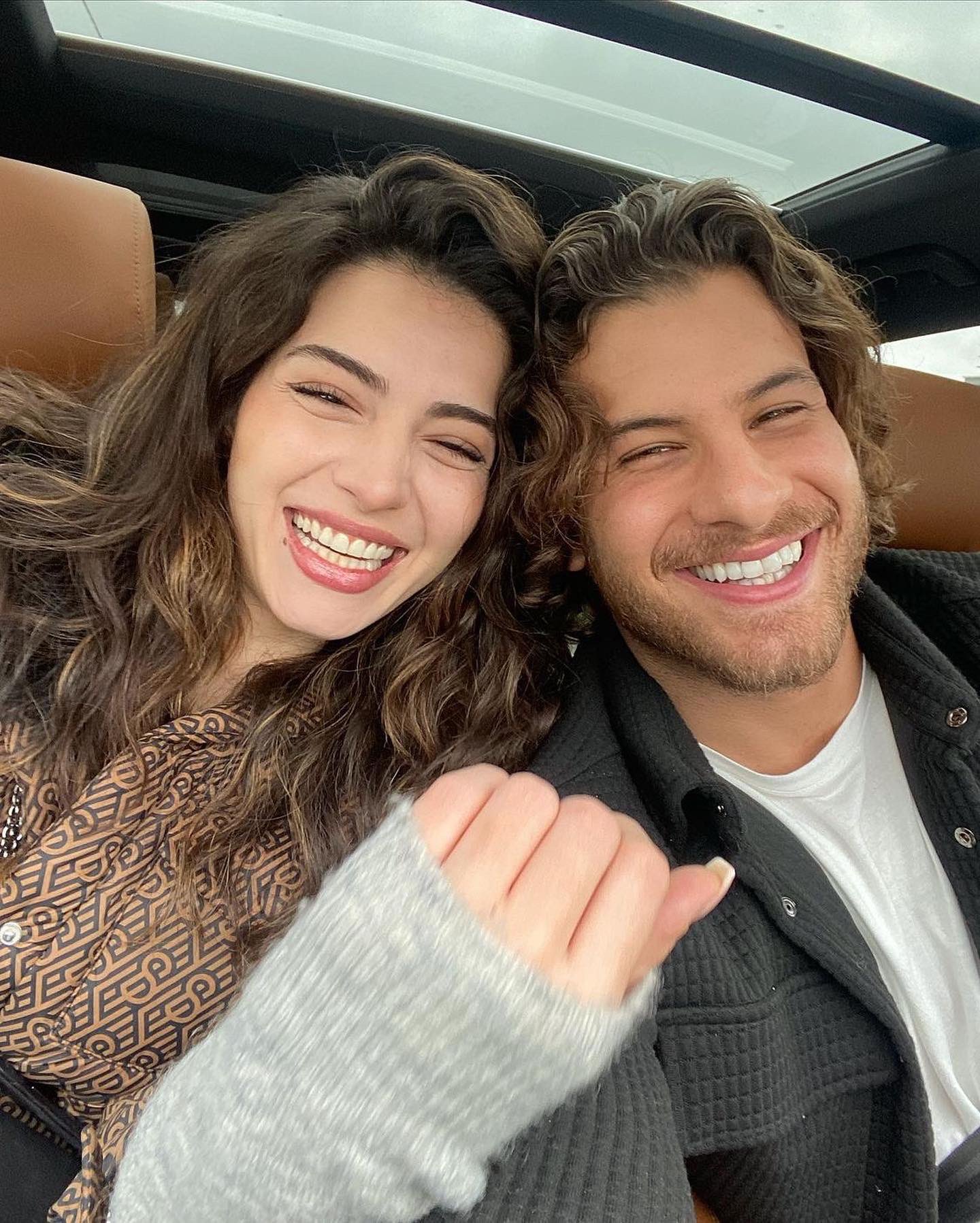 Pamuk melisa dating aslı Herkes onu