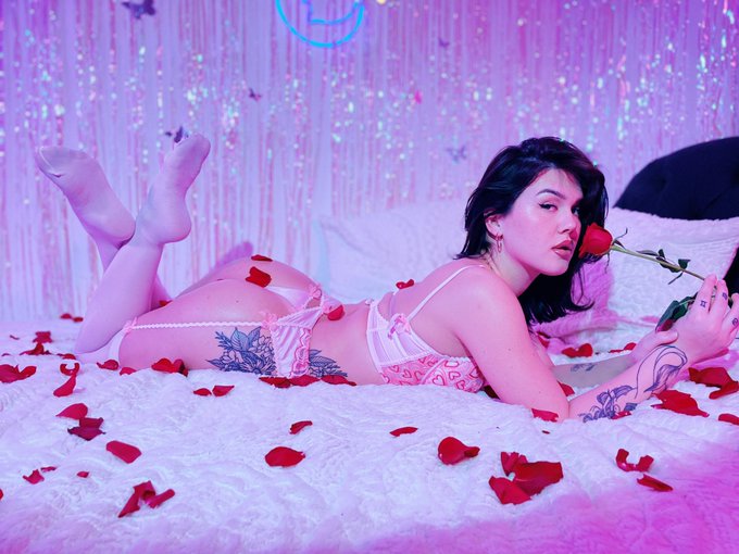 happy heart day ❤️ https://t.co/knzysyfKlz