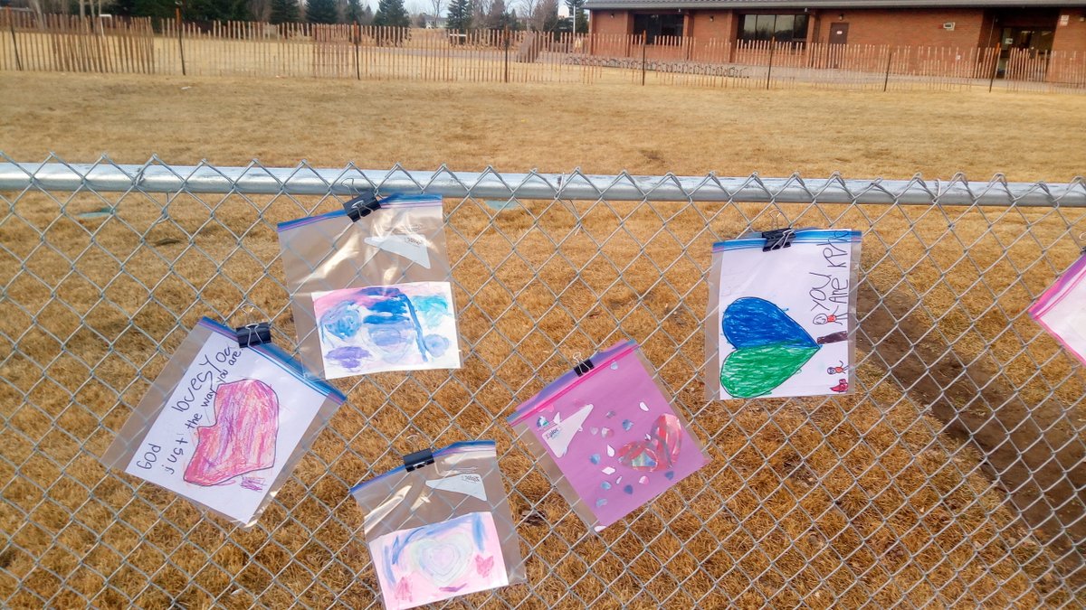 CormicanCrew's tweet photo. Our "Heart Art" is up! Swing by to pick up some beautiful art made with love! @CSMhs4 #yqltakewhatyouneed #hs4 https://t.co/u4s8iYkwD3