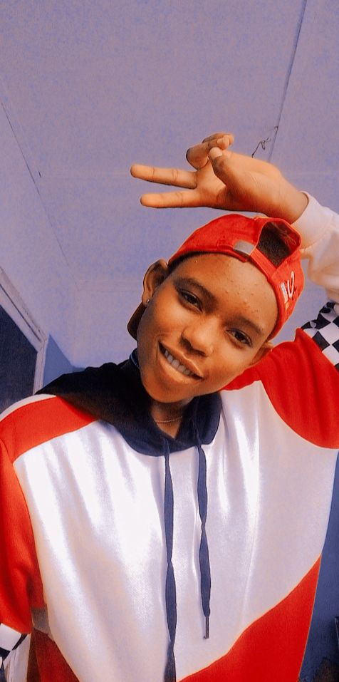 🧸🧸🍓❤️❤️🍎