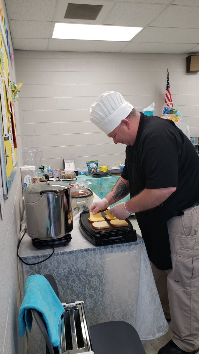 Officer Barker made grilled cheese sandwiches and Mrs. Crabtree and Mrs. Gonzales brought soups and desserts for teachers and staff today. Happy Valentine's Day! #hickersonhawks