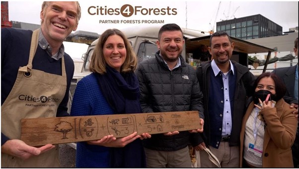 FSCUK's tweet photo. The latest issue of Forest Matters newsletter is out now. Read forest news &amp; stories like wood restoration project from @rspb, @Cities4Forests Partner Forests Program, a case study from @WoodscapeLtd – plus events &amp; FSC updates.
📰: https://t.co/FZDs28KxEs
#forestmatters https://t.co/DhrbFD8g0g