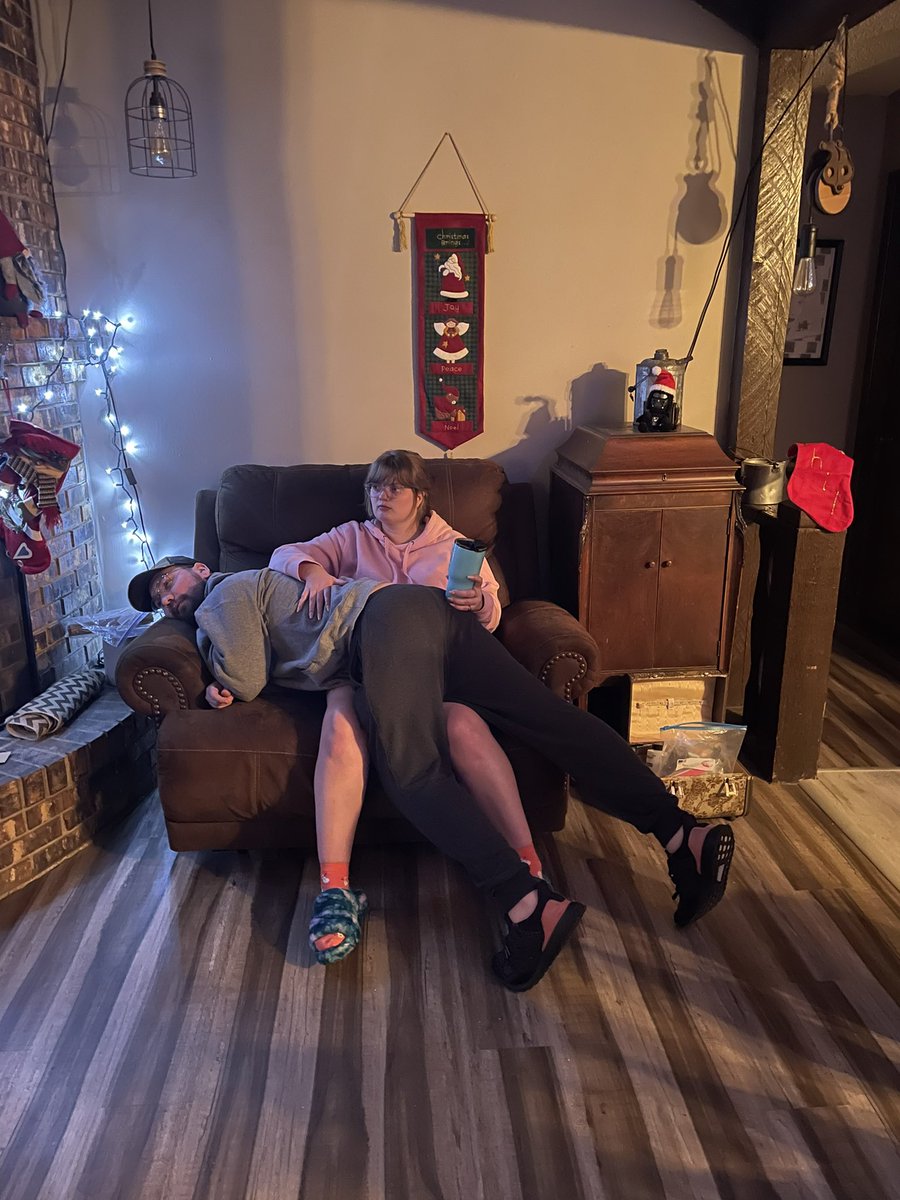 PhilCore29's tweet image. To my baby girl!  Happy Valentine's Day and may you cup holder be filled with love!  To my second true Valentine I love you @2Sugoi