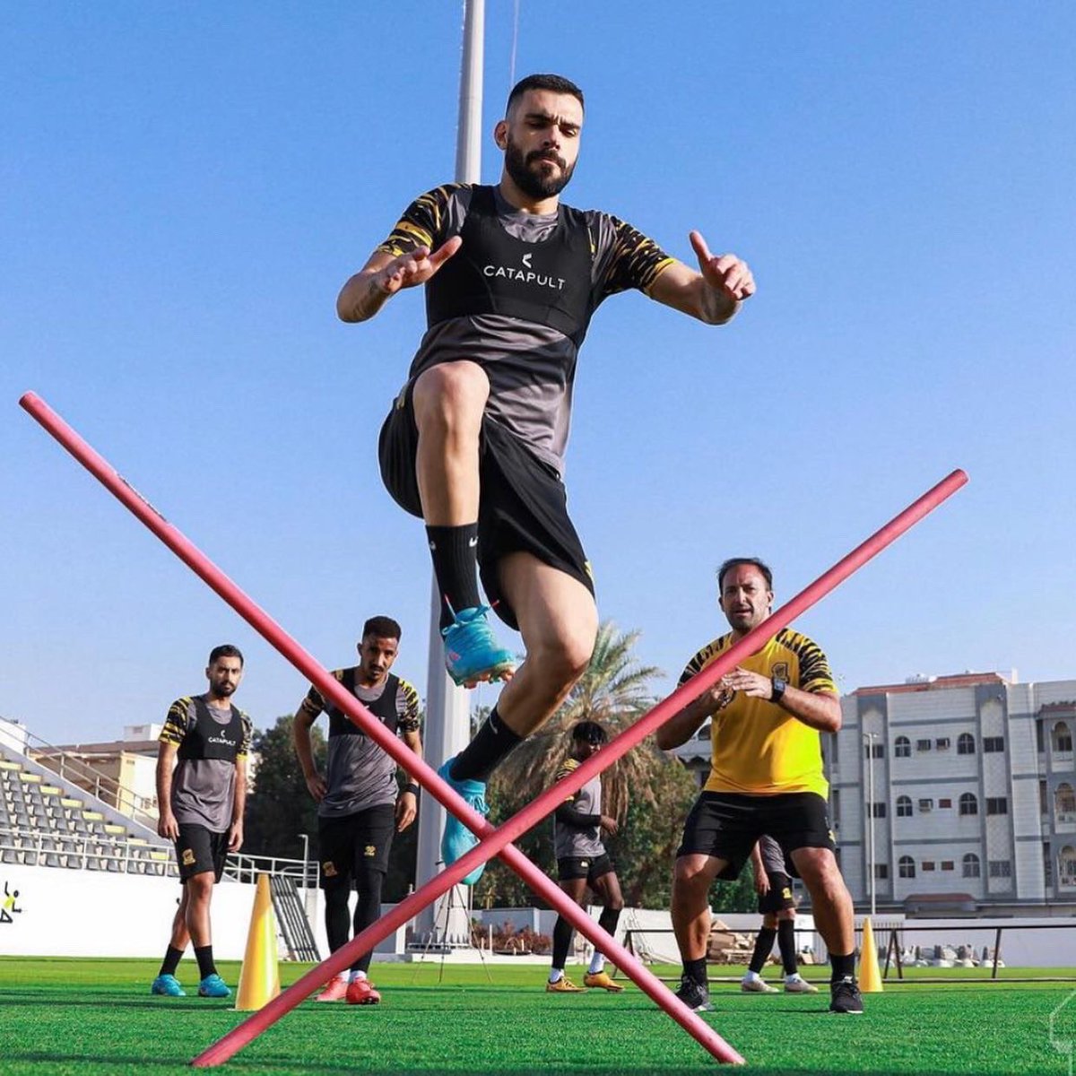 ivaninfantes_pf's tweet photo. Ya estamos pensando en sumar 3 puntos más… #keepworking #keepeffort #keepmotivation #ittihad #alittihad https://t.co/U7vht3WpVB