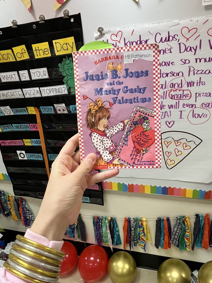 mollybpatt's tweet photo. Valentines room transformation - Patterson’s Pizza Parlor ❤️🍕
#Kindergarten #schooliscool #teacherlife #lead https://t.co/0tXnq0vELY