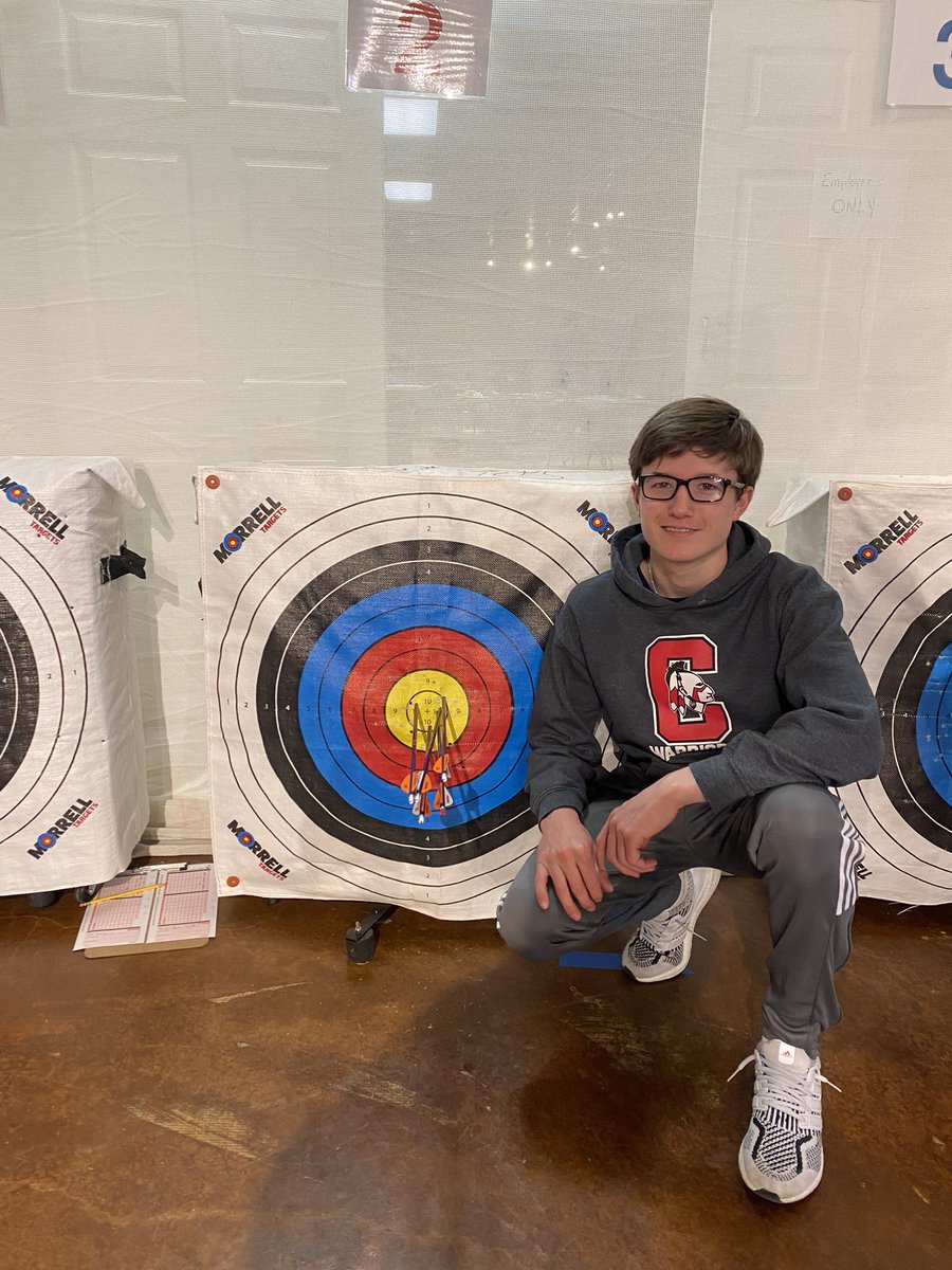 CorinthArchery's tweet photo. Hunter King is on the chicken nugget train. A perfect 50 in the 3rd round from 10 @TCPSAthletics . #archery #perfectend https://t.co/2JaQwOD1MU