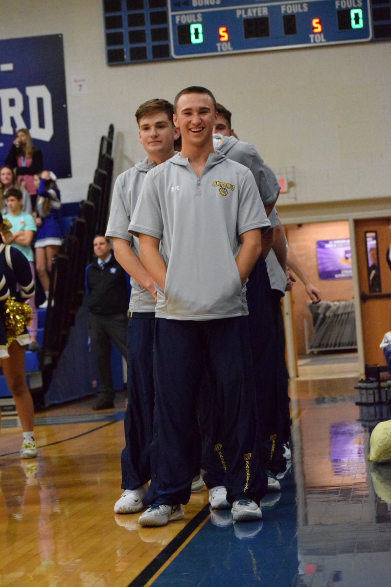 Congrats to Michael Candow who was named Player of the Week. In a 74-61 SWC title clinching win Tuesday against Amherst, he scored 39 points, 18 in the 2nd quarter.  The junior guard was 7-of-10 from both three point range and the foul line and was 6-of-9 from two-point shots.