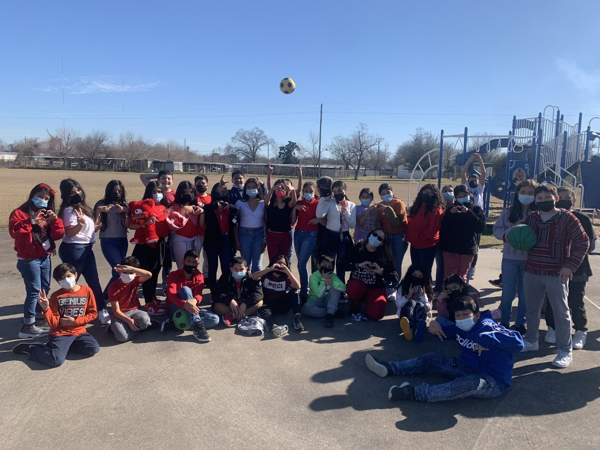 montoyatrev24's tweet image. My class is definitely full of sweethearts !!!❤️🥰#WEshine #Wilsonelementary #Kidsdeserveit