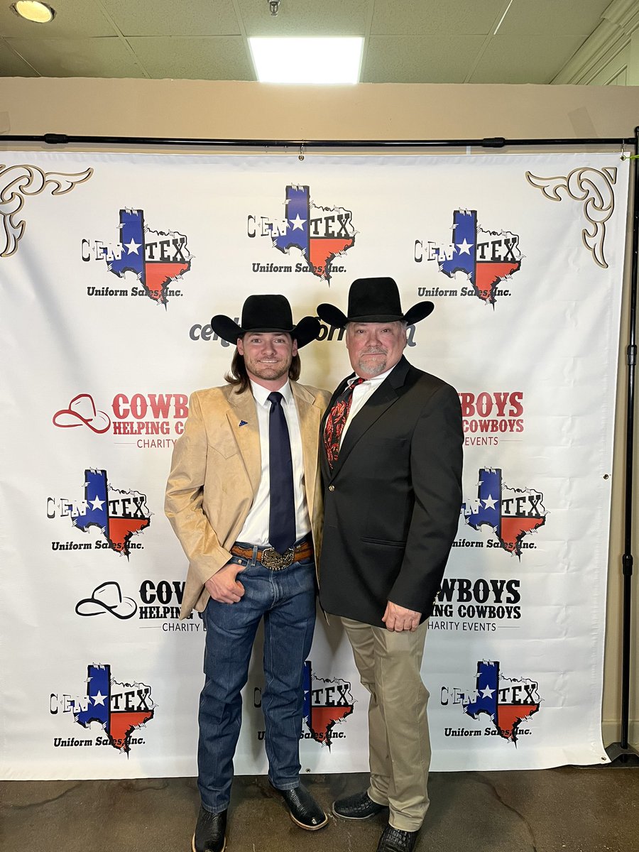 J_Pierce93's tweet photo. Cowtown never misses https://t.co/mNqmkRbXvd