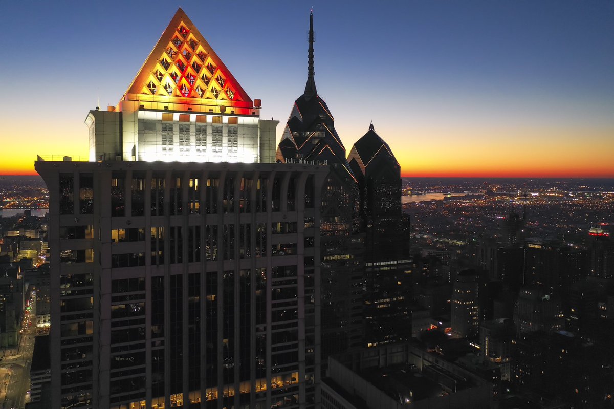 DAngeloFoto's tweet photo. Hello, beautiful. 
.
.
.
.
.
.
.

#Philadelphia #sunset #photooftheday #photography #drone #skyline #Creative #city #architect #urban #photo #Philly #VisualArt #cityscape #dronephotography https://t.co/q8dwjKbC70