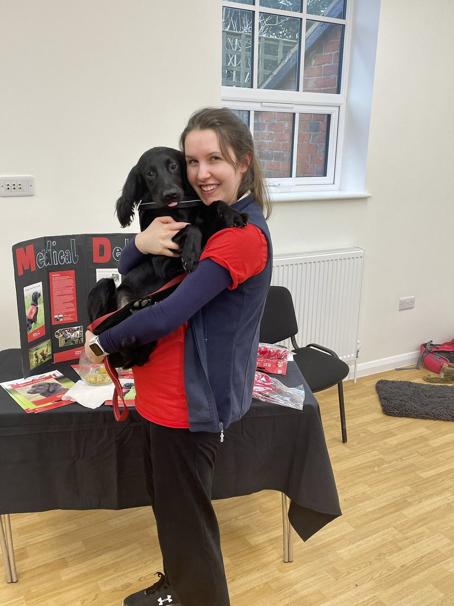 A huge thank you to everyone who supported my charity bake sale today! Over 300 cakes!!
On adding up all of your donations we have raised a grand total of… £827.29! @MedDetectDogs will be so grateful for your generosity 🤗
#medicaldetectiondogs 
#paintthetownred @MDDFundraising