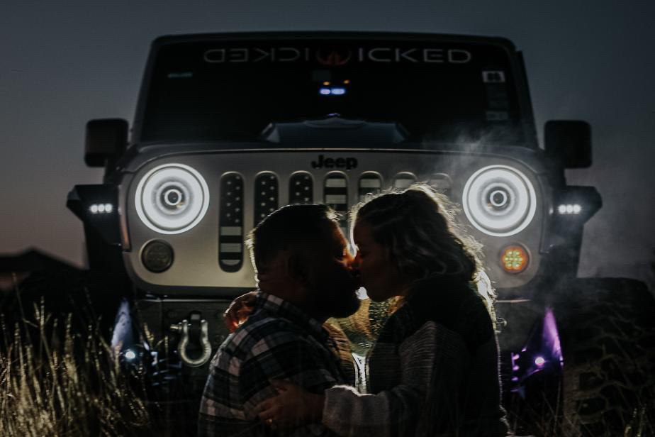OracleLights's tweet photo. You, me, and ORACLE Lighting.
Happy Valentine's Day β₯οΈπΈ roguewarrior_jku #OracleLights #Jeep https://t.co/9EG8PcxkXu