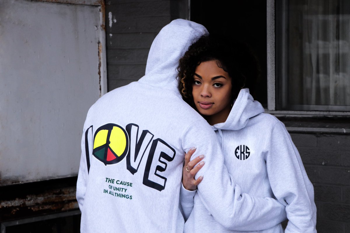 ekscollective's tweet photo. Love is Unity ⇢ https://t.co/hvpPtGfW8g ❤️‍🔥 https://t.co/4triI68MRG