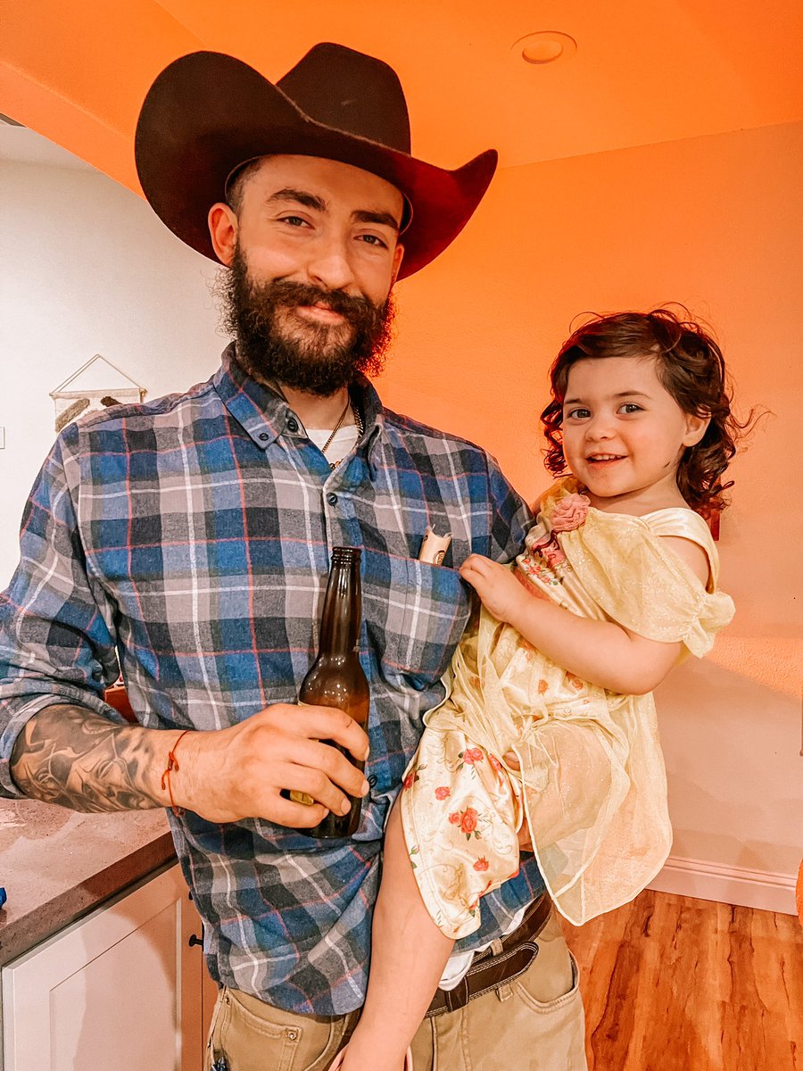 dogmami_'s tweet photo. Theres nothing more attractive than being with the father of your children and watching him be such a good dad to them https://t.co/OySDiexikS