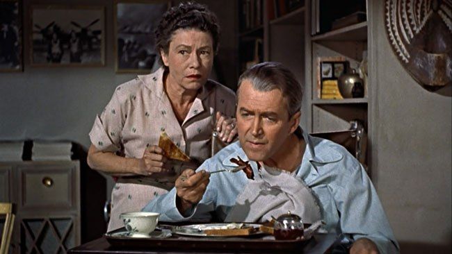 ClassicMovieHub's tweet image. Favorite Thelma Ritter role or movie?