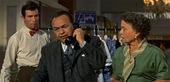 ClassicMovieHub's tweet image. Favorite Thelma Ritter role or movie?