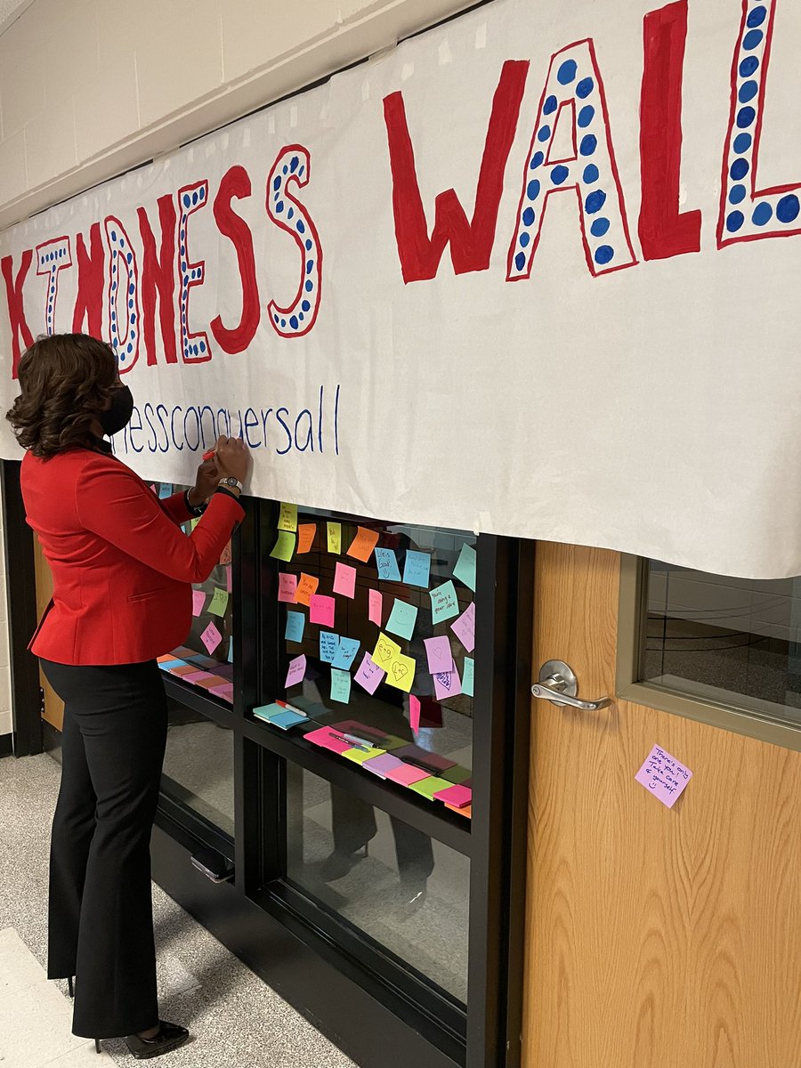 It’s Kindness Matters Week! Brea DellaFave and Michael Ackerman, leadership students <a href="/THEPatriotHS/">Patriot High School</a> invited Superintendent <a href="/LDMcDade/">LaTanya D. McDade, Ed.D.</a> to participate in the many acts of kindness, including the addition of compliments for the Kindness Wall.