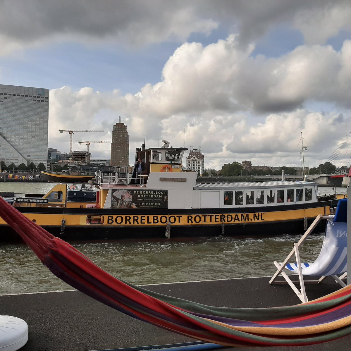 Elizahmett's tweet photo. Erasmusbrug/Rotterdam https://t.co/yZgcVOaJrL