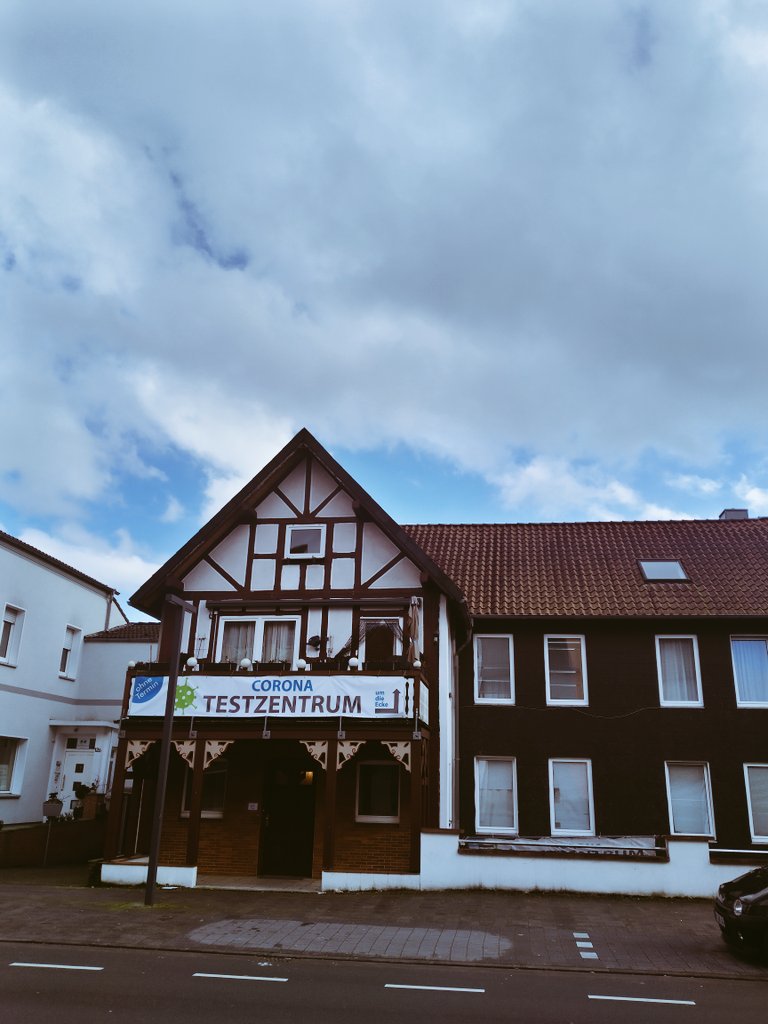 KrispienMarita's tweet photo. #Corona #Testzentrum in Bad #Lippspringe bei #Paderborn. https://t.co/H5pog5XvWd