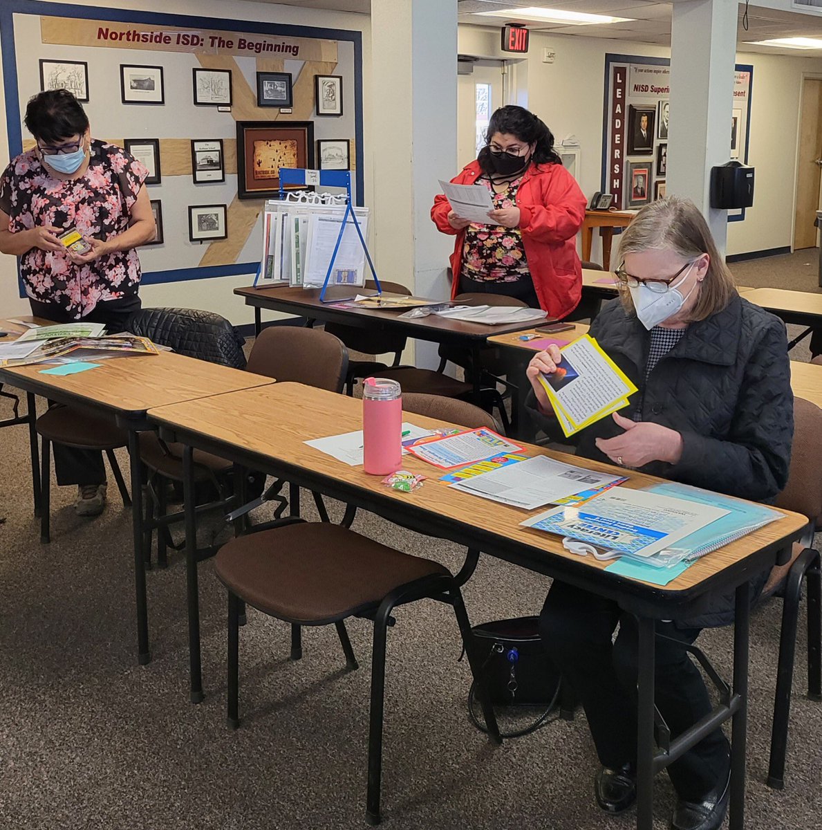 NISDLearningTre's tweet photo. All our elementary students will begin using their new Learning Games soon! All games promote student collaboration, facilitate student motivation, and provide targeted practice for students in both reading and math. LT leadership was trained today! #reallygoodstuff https://t.co/D8gnvmYWOF