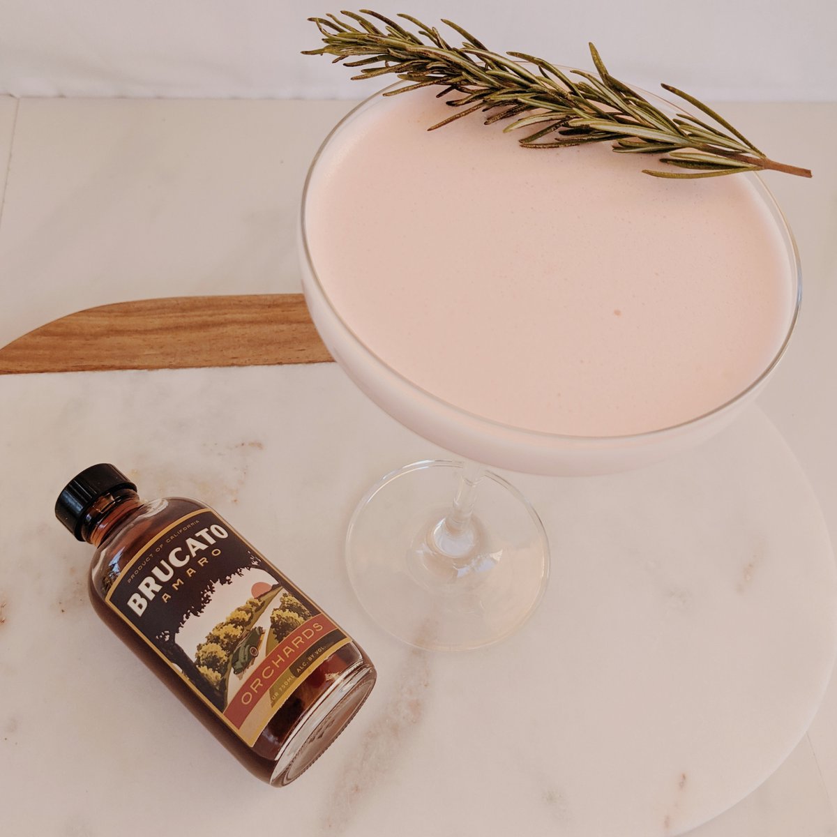 A Bar Above tweet media