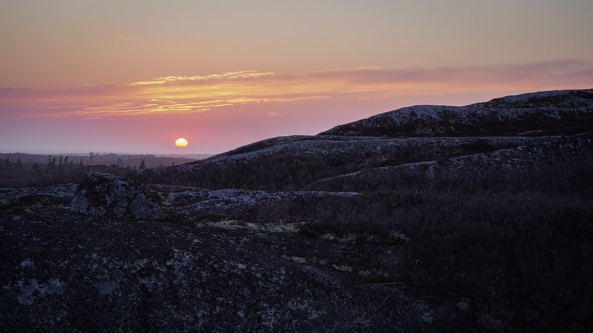 Sunset at Sorrows End (February 12, 2022).
 
#hikens #VisitNovaScotia #explorenovascotia #mountainsofnovascotia #capturenovascotia