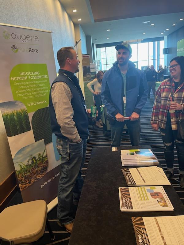 Getting the #TPSummit kicked off in Nahville today with networking. Looking forward to meeting new folks and sharing more about how our Augere product can help growers this coming season. 

#fertilizer #nitrogen #agtech #AgTwitter