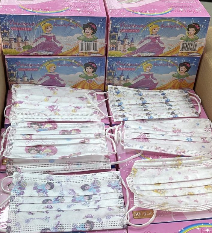 benditocloset's tweet photo. Mascarillas de princesa 50 unidades! 
NO se puede elegir el diseño, porque cajas vienen selladas.

$3.290 cada caja 💖

#autocuidado #COVID19 #COVIDー19 #Mascarilla #mascarillasinfantiles https://t.co/f8FTLeaNCO