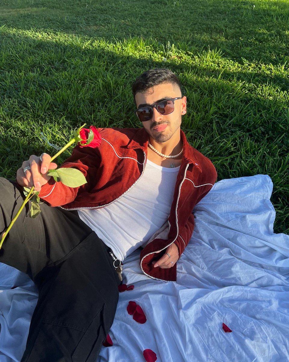 JosephDamian_'s tweet photo. Happy Valentine’s Day…Cupid HML🌹 https://t.co/PvYEIZOZYC