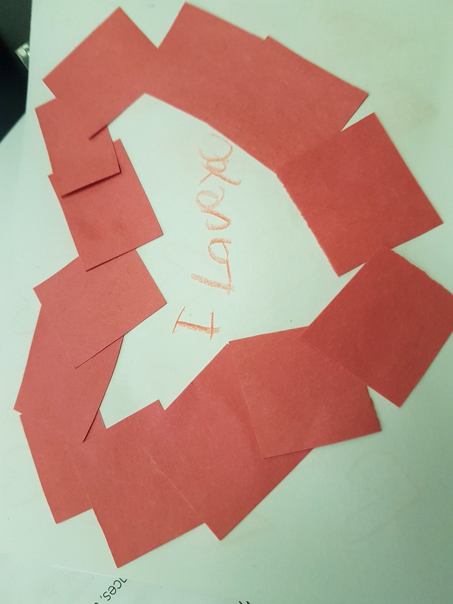 AlaneMartinuzzi's tweet photo. Students @StClareOCSB are making a variety of Valentines, to show their parents and friends how much they love them! #ocsbKindness #ValentinesDay2022 https://t.co/KQMm26X8u9
