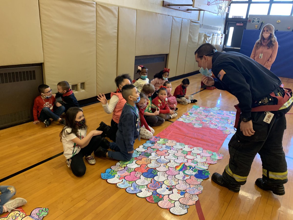 WWP_Dalers's tweet photo. Thank you South Farmingdale Fire Department from joining us this morning! #HeartsForHeroes https://t.co/mhN4rH90yb
