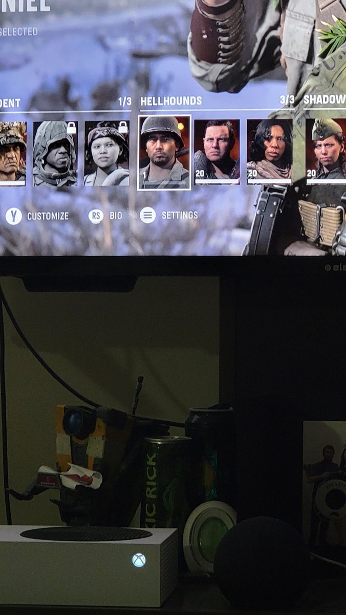 itsdeanbrah's tweet photo. @SHGames ITS BEEN OVER A MONTH THAT I HAVENT BEEN ABLE TO LEVEL HIM NO MATTER HOW MUCH I USE HIM https://t.co/pwzb8ccHtB
