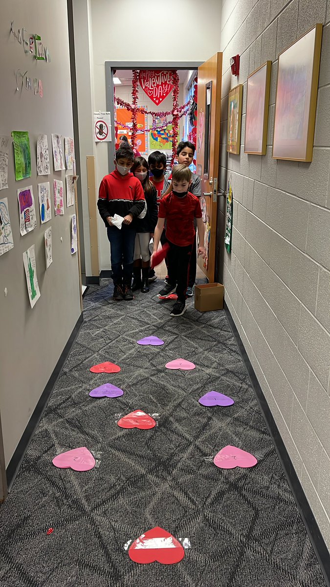 We are feeling very LOVED by our room parents who put on the best Valentine’s Day party! #ValentinesDay2022 <a href="/BarbaraRose220/">Barbara Rose Elementary School</a>