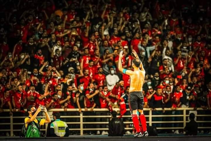 M_THABET_10's tweet photo. ليتك تستطيع مراوغة العمر يا حاوي 💔
#وليد_سليمان_اسطوره_اهلاويه https://t.co/itMfe3jjoV